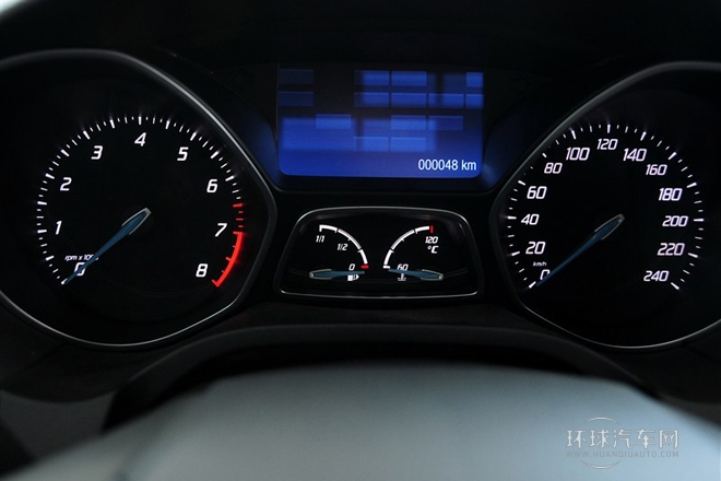 2012款 两厢 2.0L AT豪华运动型