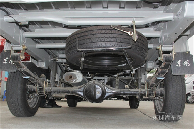 2011款 1.3L基本型有护栏