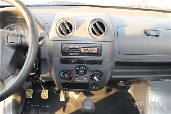 2011款 1.3L基本型无护栏