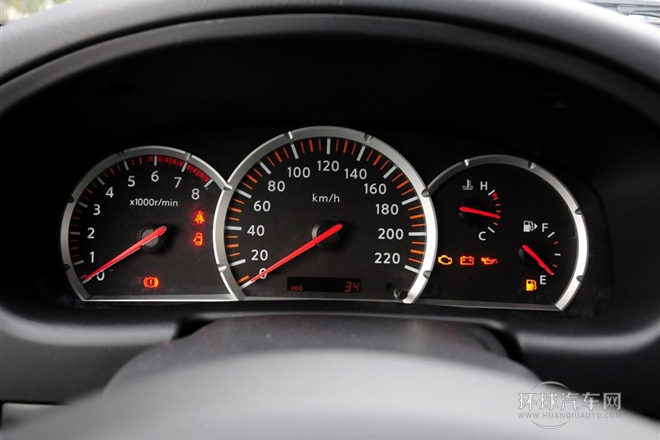 2013款 2.4L 四驱标准型 国IV