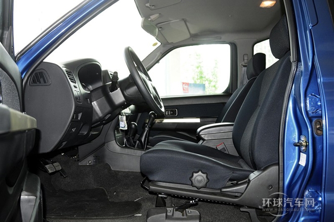 2013款 2.4L 四驱豪华型 国V