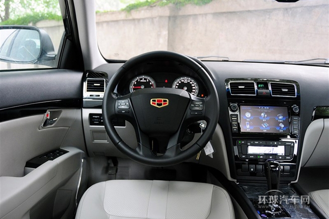 2013款 2.4L 自动尊贵型