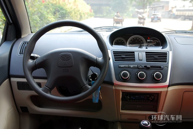 2008款 两厢 1.3L 手动精英型