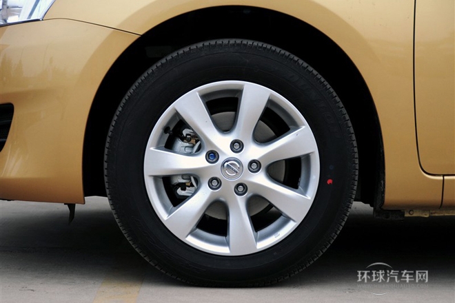 2011款 1.6L CVT豪华型
