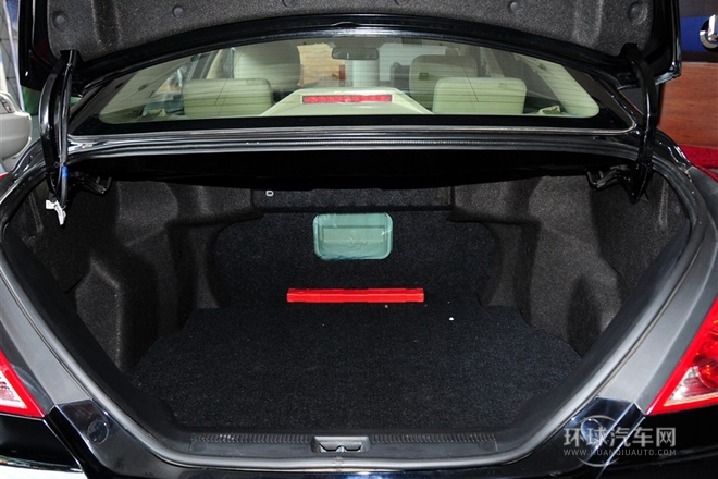 2011款 1.8T 自动豪华汽油版