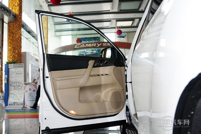 2013款 2.7L 两驱5座紫金版
