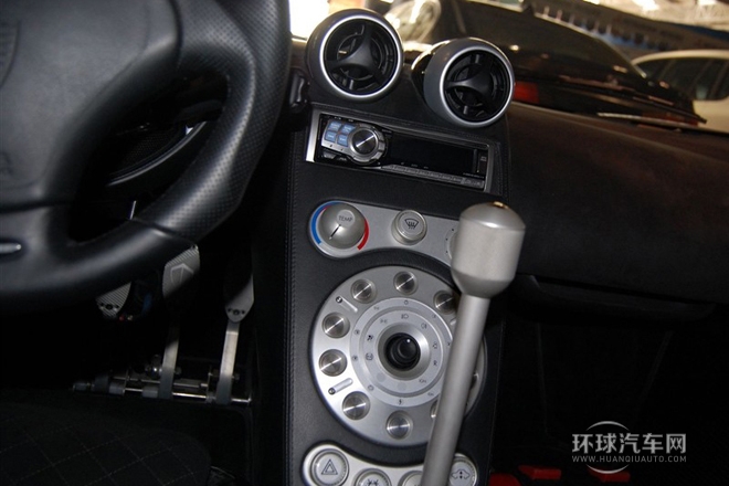 2011款 5.0T R