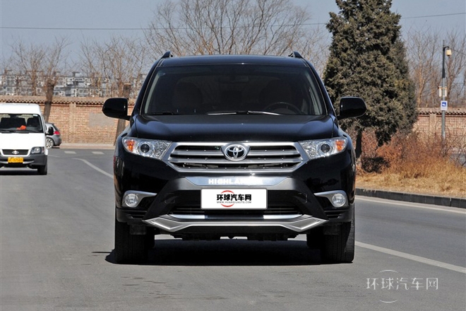 2012款 2.7L 两驱7座豪华导航版