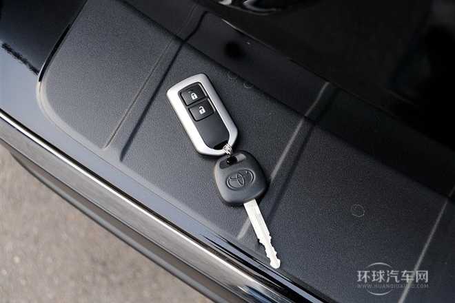 2012款 3.5L 四驱7座精英版