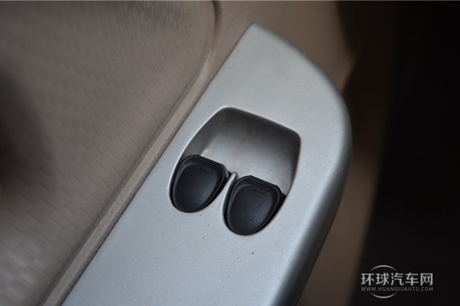2014款 1.2L超值版厢货 基本型A12京V（两座）