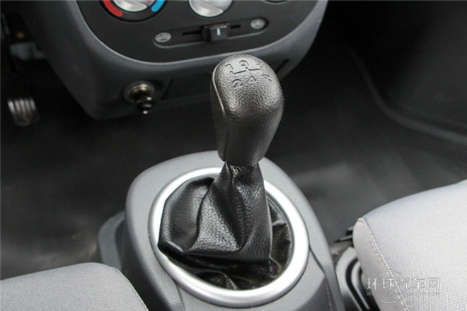 2014款 1.2L超值版厢货 舒适型A12京V（两座）