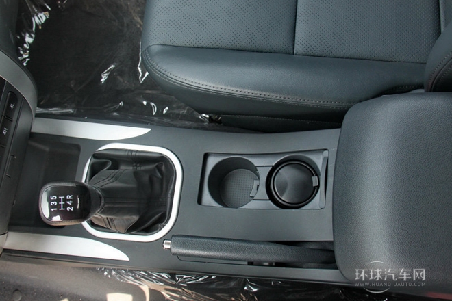 2012款 2.8T柴油四驱基本型