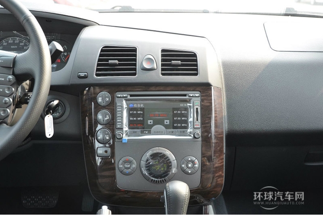 2013款 3.2L 4WD 自动尊域版