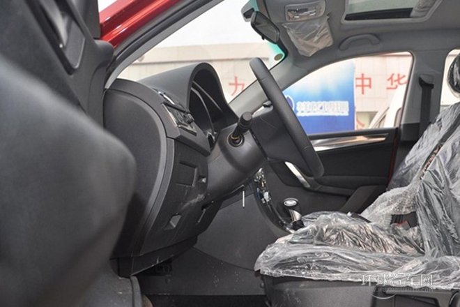 2012款 1.5T 自动两驱尊贵型