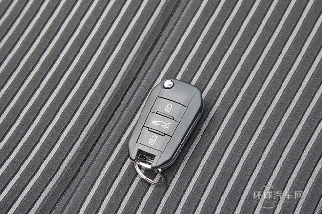 2014款 1.8L 手动领先版