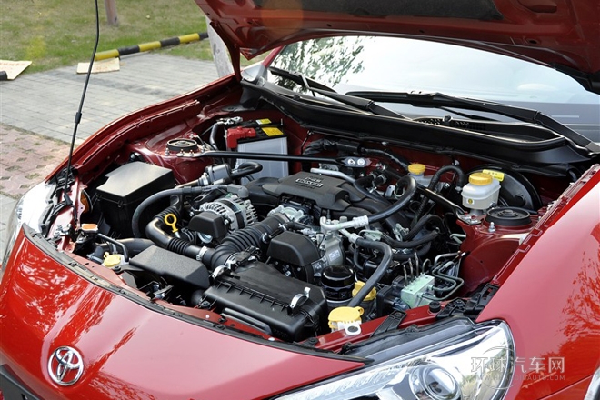 2013款 2.0L 手动豪华型