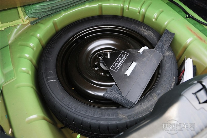 2013款 3.7L 自动标准型