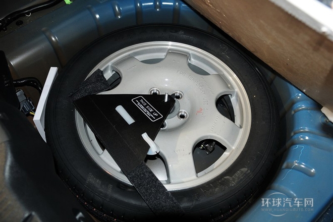 2013款 5.0L GT自动标准型