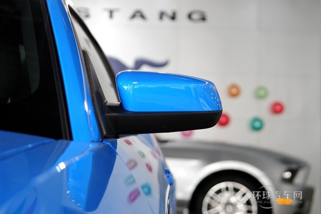 2013款 5.0L GT自动标准型