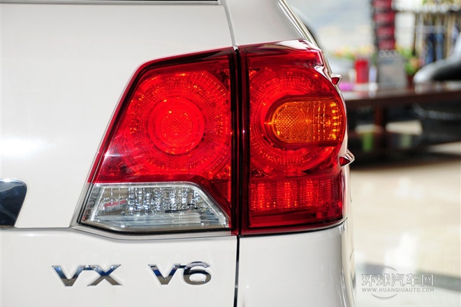 2012款 4.0L 自动VX