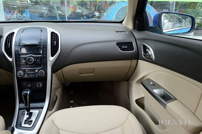 2014款1.5L自动  豪华型