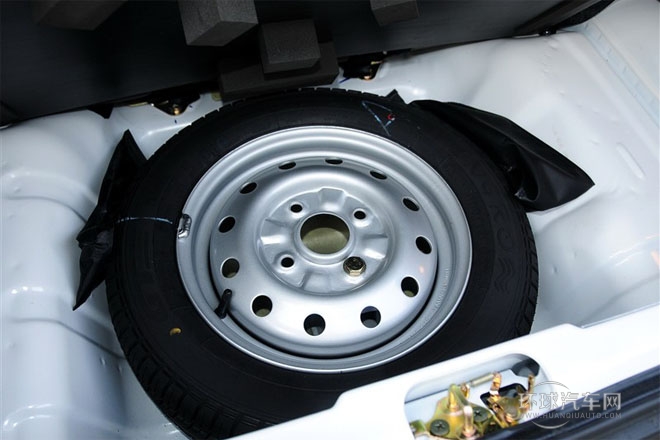 2012款 改款 1.0L 手动P-TEC标准型