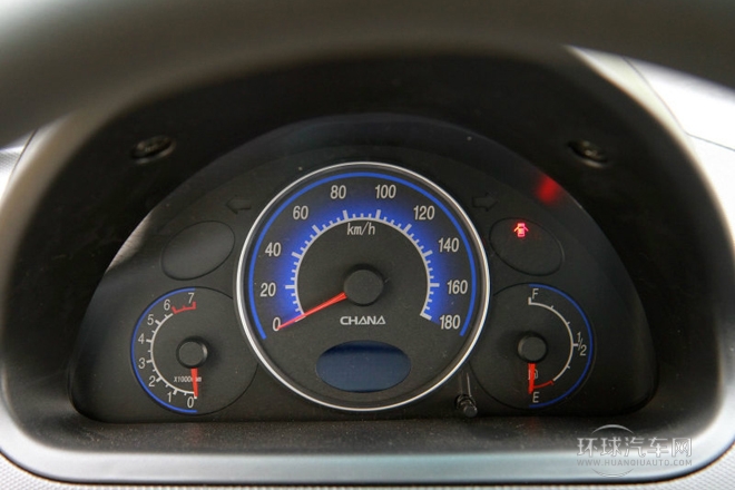 2012款 1.0L 手动亲情版 国IV