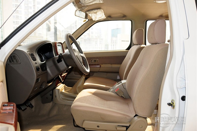 2011款 2.5T柴油四驱高级型