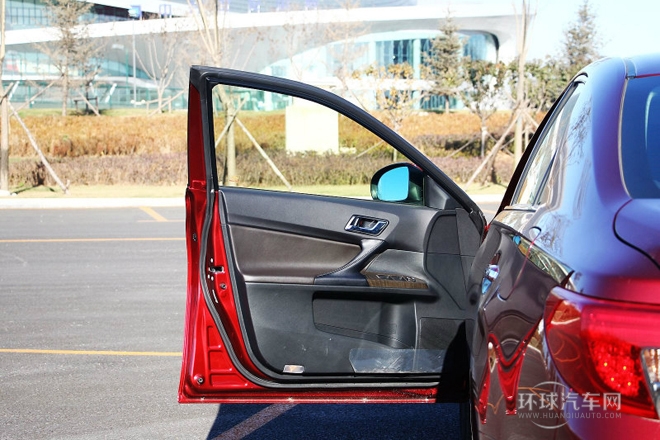 2013款 2.5V 尊锐版