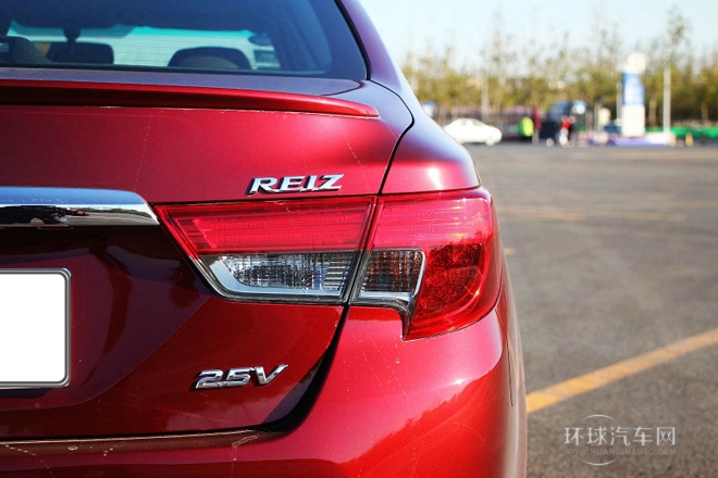 2013款 2.5V 尊锐版