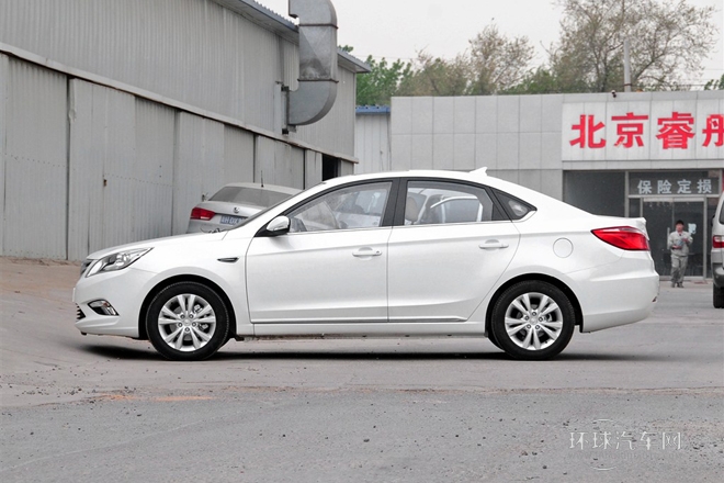 2014款 1.6L 自动尊贵型