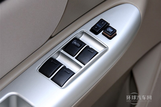 2014款 1.5L 手动精英型