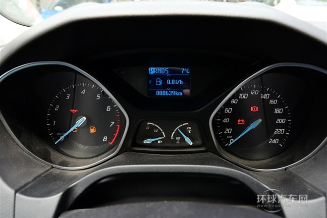 2012款 两厢 1.6L AT风尚型