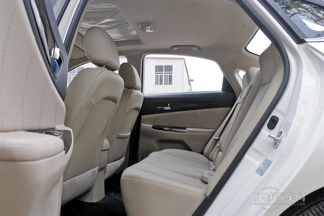2012款 三厢 1.5L 手动舒适型