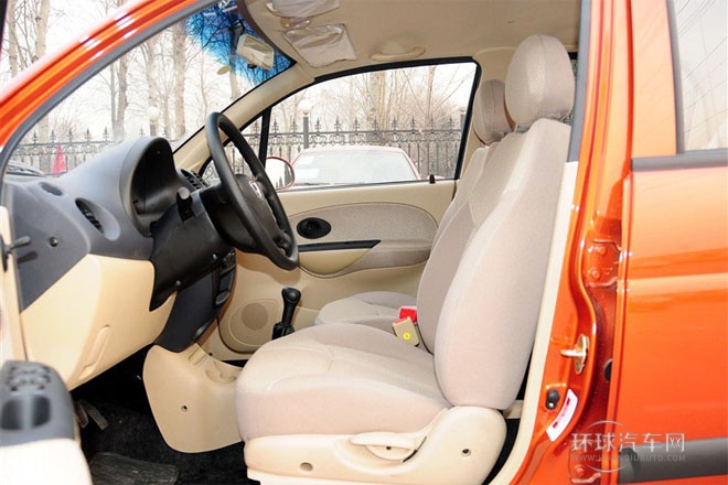 2012款 改款 1.0L 手动P-TEC舒适型