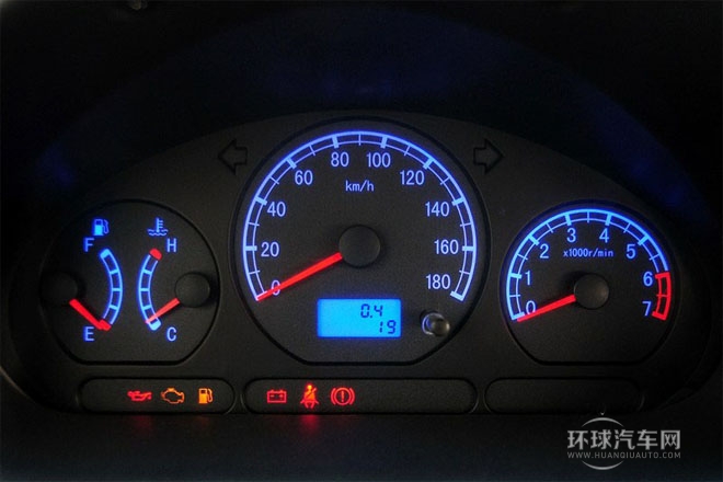 2012款 改款 1.0L 手动P-TEC舒适型
