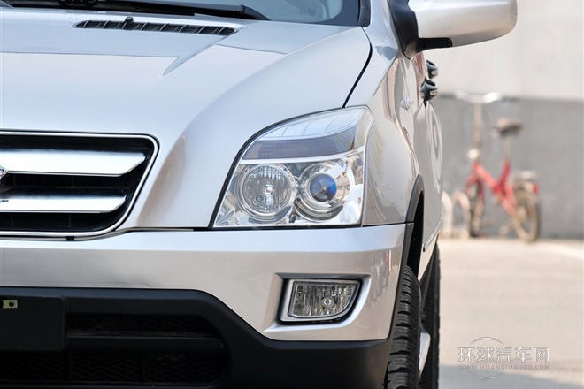 2011款 2.0L 手动两驱豪华型