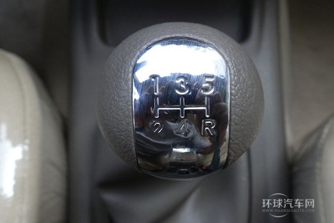 2014款 1.3L 手动7座超值版