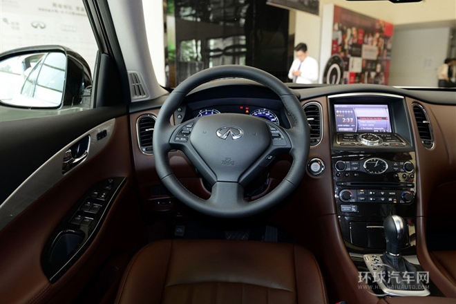 2013款 2.5L 四驱优雅版