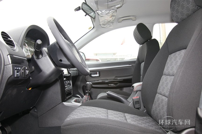 2013款 智尊版 2.0T手动四驱进取型