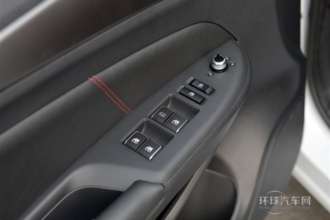 2014款 2.0L 手动领先型