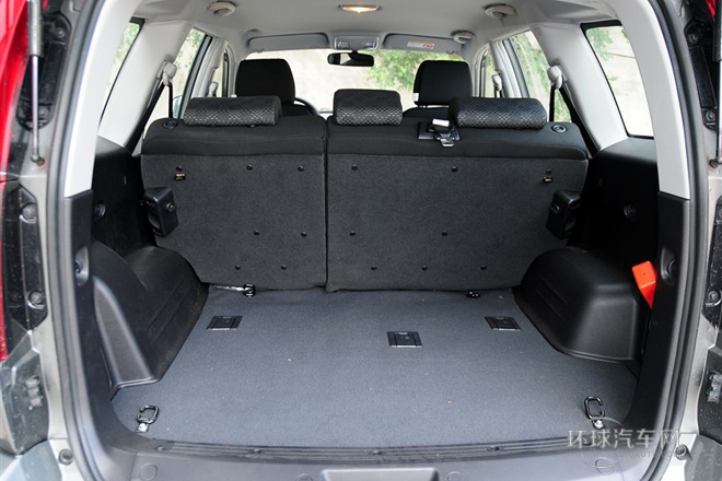 2013款 智尊版 绿静2.0T手动两驱进取型