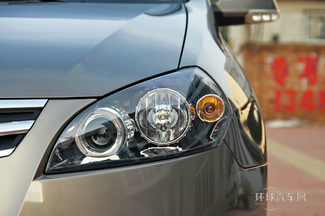 2012款 三厢 1.6L 手动舒适型
