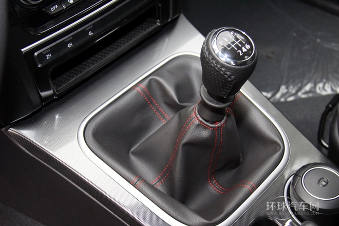 2013款 智尊版 2.0L手动四驱进取型