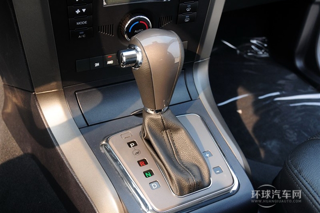 2012款 智尊版 绿静2.0T自动四驱豪华型