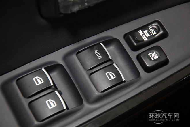 2013款 智尊版 2.0T手动两驱精英型