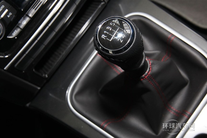 2013款 智尊版 2.0T手动两驱精英型