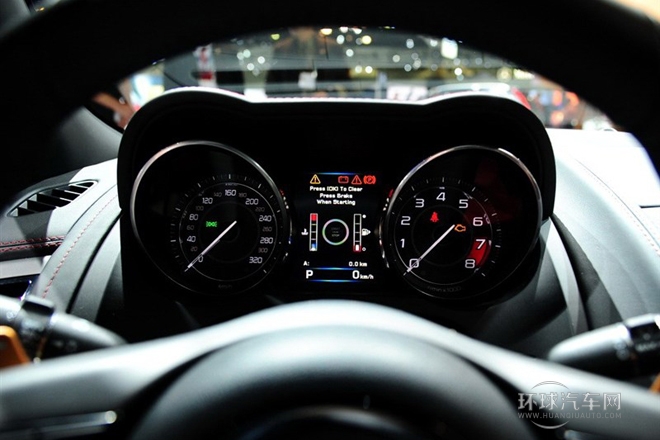 2015款 5.0T R 硬顶版
