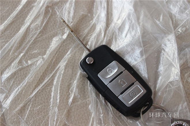 2013款 1.5L舒适型DK15