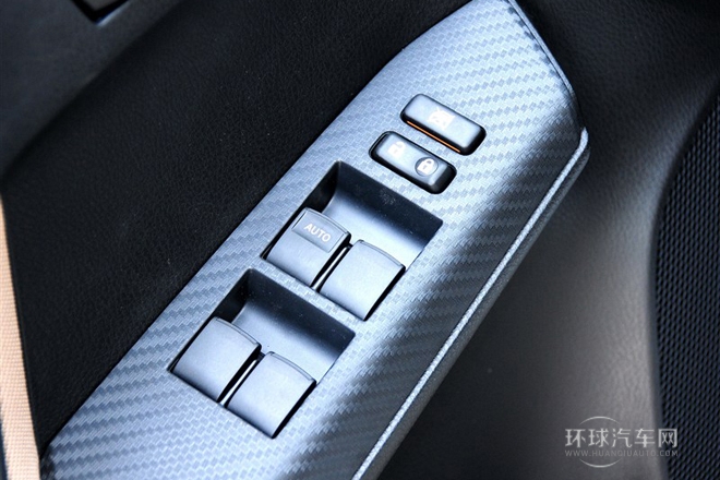 2013款 2.0L CVT两驱都市版